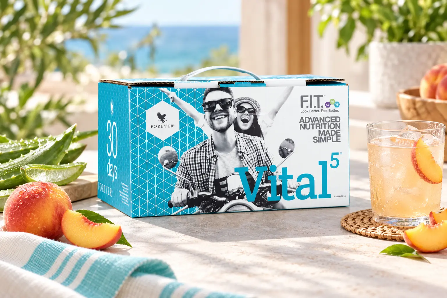 Vital5 s Forever Aloe Peaches v produktovej a každodennej scéne